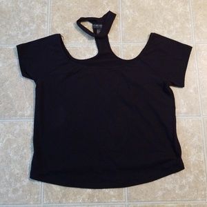2x Black choker top